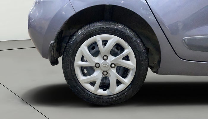 2017 Hyundai Grand i10 SPORTZ (O) 1.2 KAPPA VTVT, Petrol, Manual, 81,604 km, Right Rear Wheel