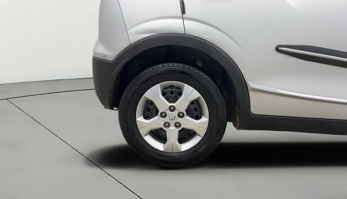 2023 Mahindra XUV300 W6 1.2 PETROL, Petrol, Manual, 38,391 km, Right Rear Wheel