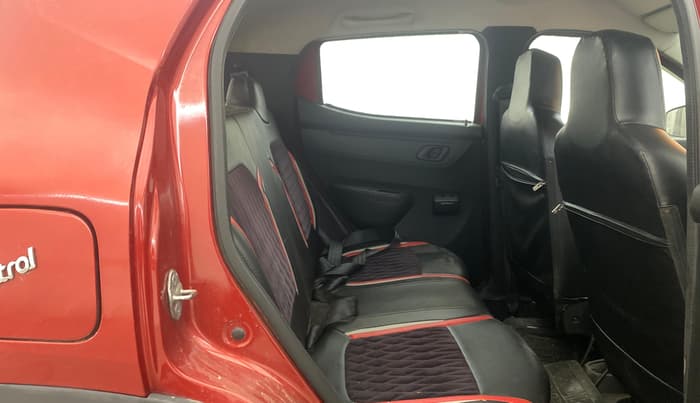 2017 Renault Kwid RXT 1.0 AMT (O), Petrol, Automatic, 14,314 km, Right Side Rear Door Cabin
