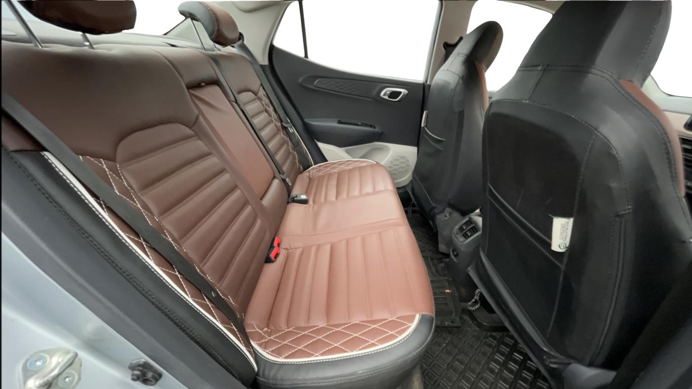 2023 Hyundai AURA SX PLUS 1.2 AMT, Petrol, Automatic, 22,764 km, Right Side Rear Door Cabin