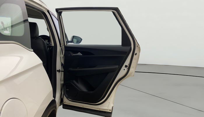 2019 MG HECTOR SMART 1.5 DCT PETROL, CNG, Automatic, 91,563 km, RHS Rear Door