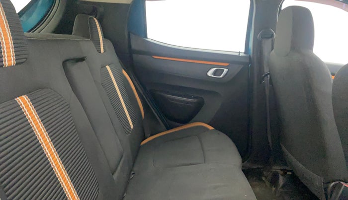 2020 Renault Kwid CLIMBER 1.0 (O), Petrol, Manual, 98,365 km, Right Side Rear Door Cabin