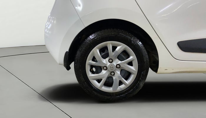 2018 Hyundai Grand i10 SPORTZ 1.2 KAPPA VTVT, CNG, Manual, 44,362 km, Right Rear Wheel