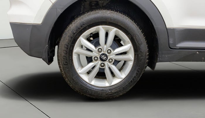 2015 Hyundai Creta SX PLUS 1.6 PETROL, Petrol, Manual, 69,803 km, Right Rear Wheel