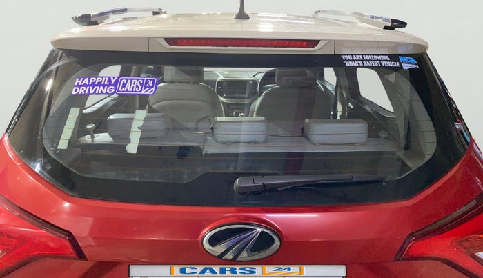 2021 Mahindra XUV300 W8(O) 1.2 PETROL DUAL TONE, Petrol, Manual, 5,206 km, Rear Windshield