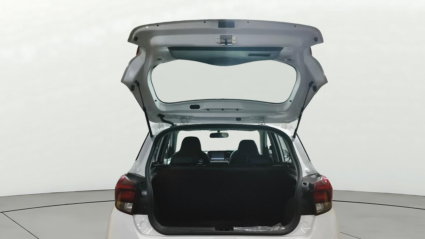 2025 Hyundai GRAND I10 NIOS SPORTZ AMT 1.2 KAPPA VTVT, Petrol, Automatic, 5,223 km, Boot Door Open
