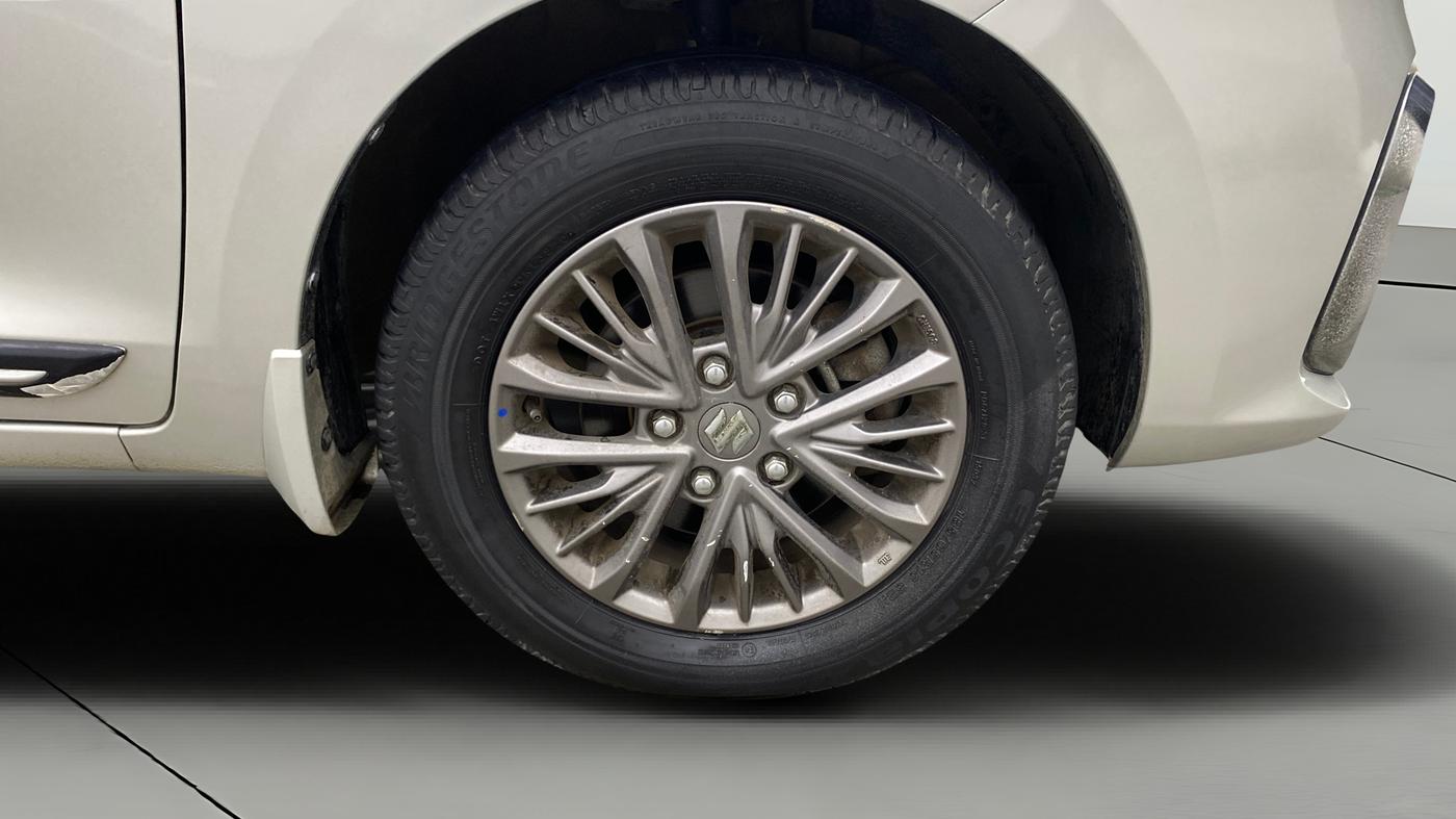 2020 Maruti Ertiga ZXI+ SHVS, Petrol, Manual, 32,513 km, Right Front Wheel