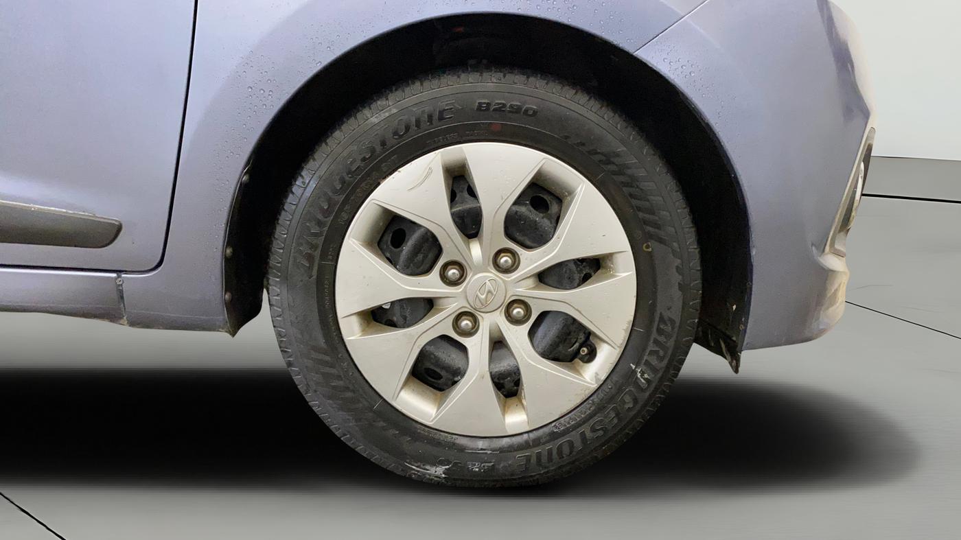 2014 Hyundai Xcent S 1.2, Petrol, Manual, 81,430 km, Right Front Wheel