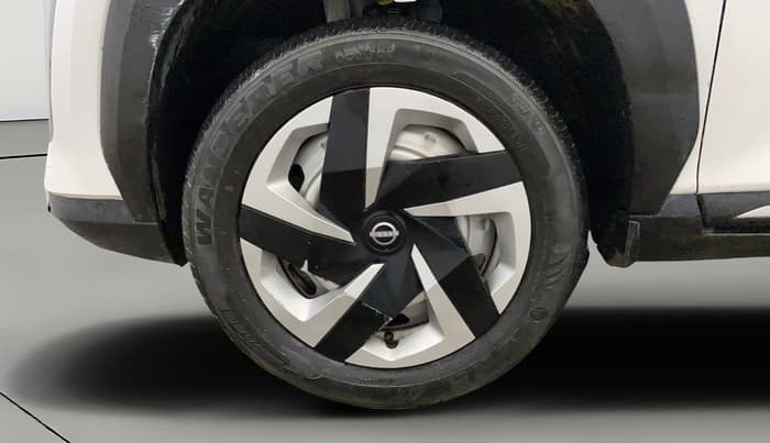 2022 Nissan MAGNITE XE, Petrol, Manual, 37,327 km, Left Front Wheel