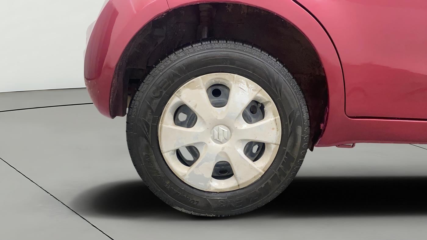 2015 Maruti Ritz VXI, CNG, Manual, 1,30,066 km, Right Rear Wheel