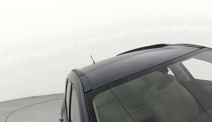 2022 Mahindra XUV700 MX P MT 5 STR, Petrol, Manual, 46,922 km, Roof