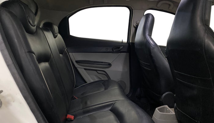 2018 Tata Tiago XT PETROL, Petrol, Manual, 32,574 km, Right Side Rear Door Cabin