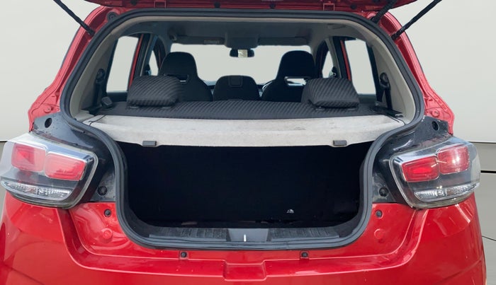 2018 Mahindra KUV 100 NXT K8 P 6 STR DUAL TONE, Petrol, Manual, 42,754 km, Boot Open Zoomed View