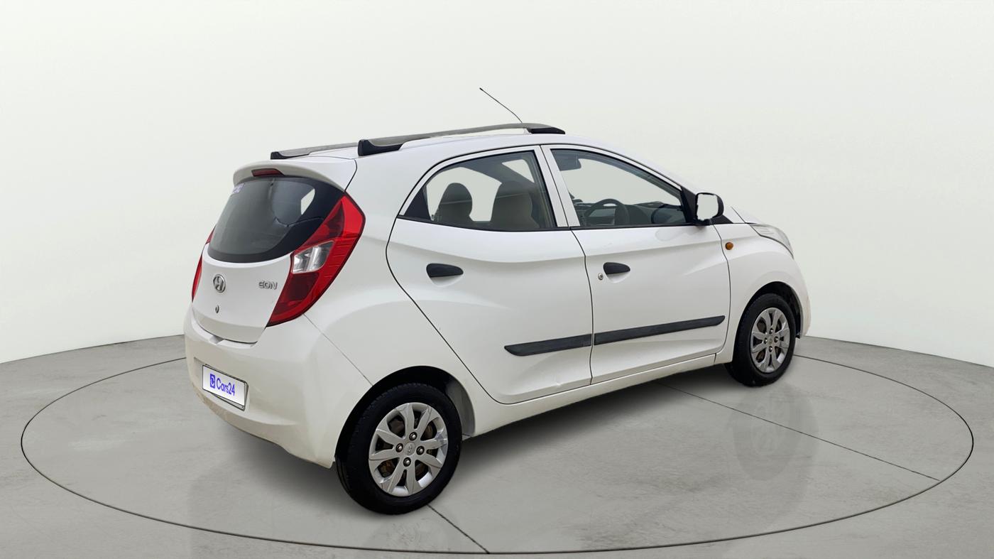 2018 Hyundai Eon MAGNA +, Petrol, Manual, 80,744 km, Right Back Diagonal