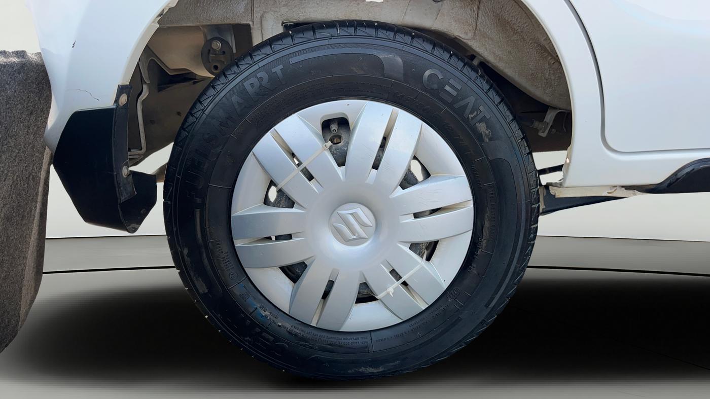2022 Maruti Alto VXI, Petrol, Manual, 24,778 km, Right Rear Wheel