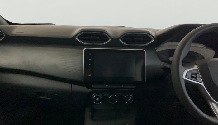 2025 Nissan MAGNITE N-Connecta B4D 1.0 Petrol MT, Petrol, Manual, 2,786 km, Air Conditioner