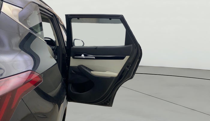 2021 KIA SELTOS HTX 1.5 PETROL, Petrol, Manual, 34,608 km, RHS Rear Door