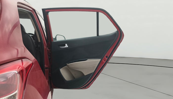 2017 Hyundai Grand i10 SPORTZ (O) 1.2 KAPPA VTVT, Petrol, Manual, 38,539 km, RHS Rear Door