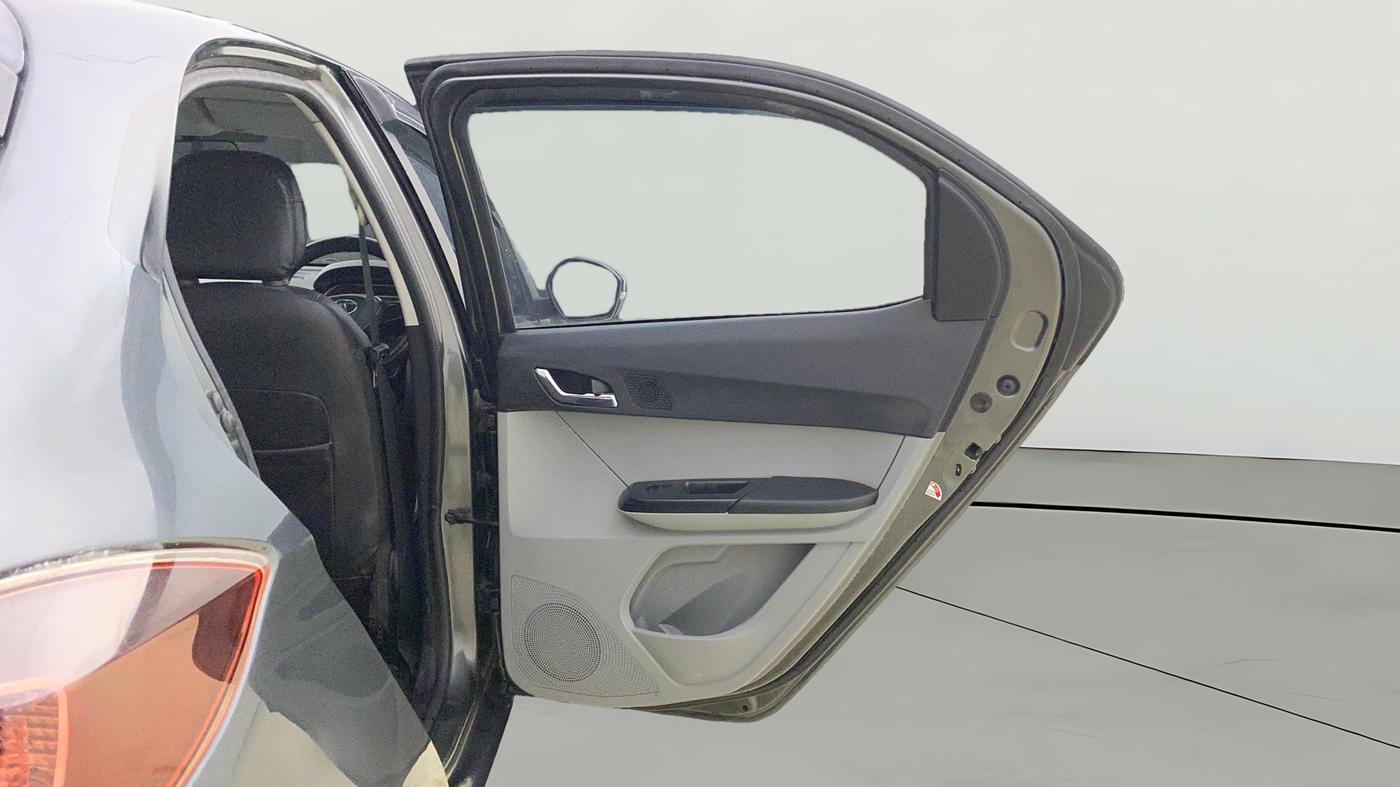 2020 Tata Tiago XZ PLUS PETROL, Petrol, Manual, 76,796 km, RHS Rear Door