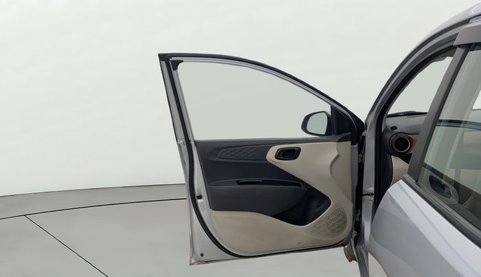 2021 Hyundai AURA S 1.2 CNG, CNG, Manual, 79,118 km, LHS Front Door