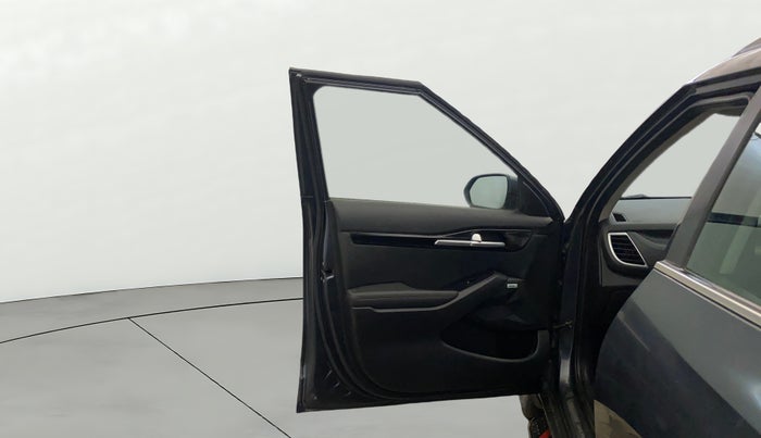 2022 KIA SELTOS GTX PLUS AT 1.5 DIESEL, Diesel, Automatic, 49,717 km, LHS Front Door