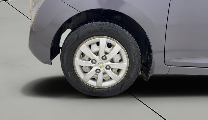 2017 Hyundai Eon ERA +, Petrol, Manual, 43,284 km, Left Front Wheel