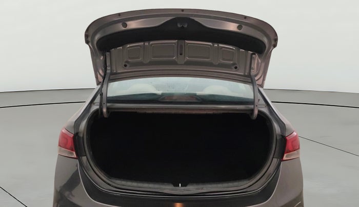 2019 Hyundai Verna 1.6 VTVT SX, Petrol, Manual, 49,243 km, Boot Door Open