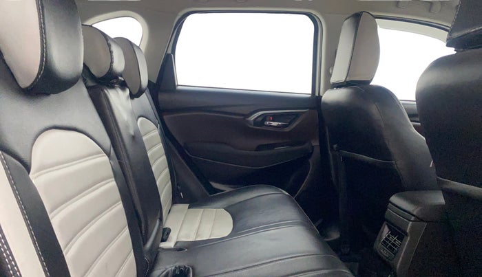 2023 Maruti Grand Vitara DELTA SMART HYBRID AT, Petrol, Automatic, 51,190 km, Right Side Rear Door Cabin