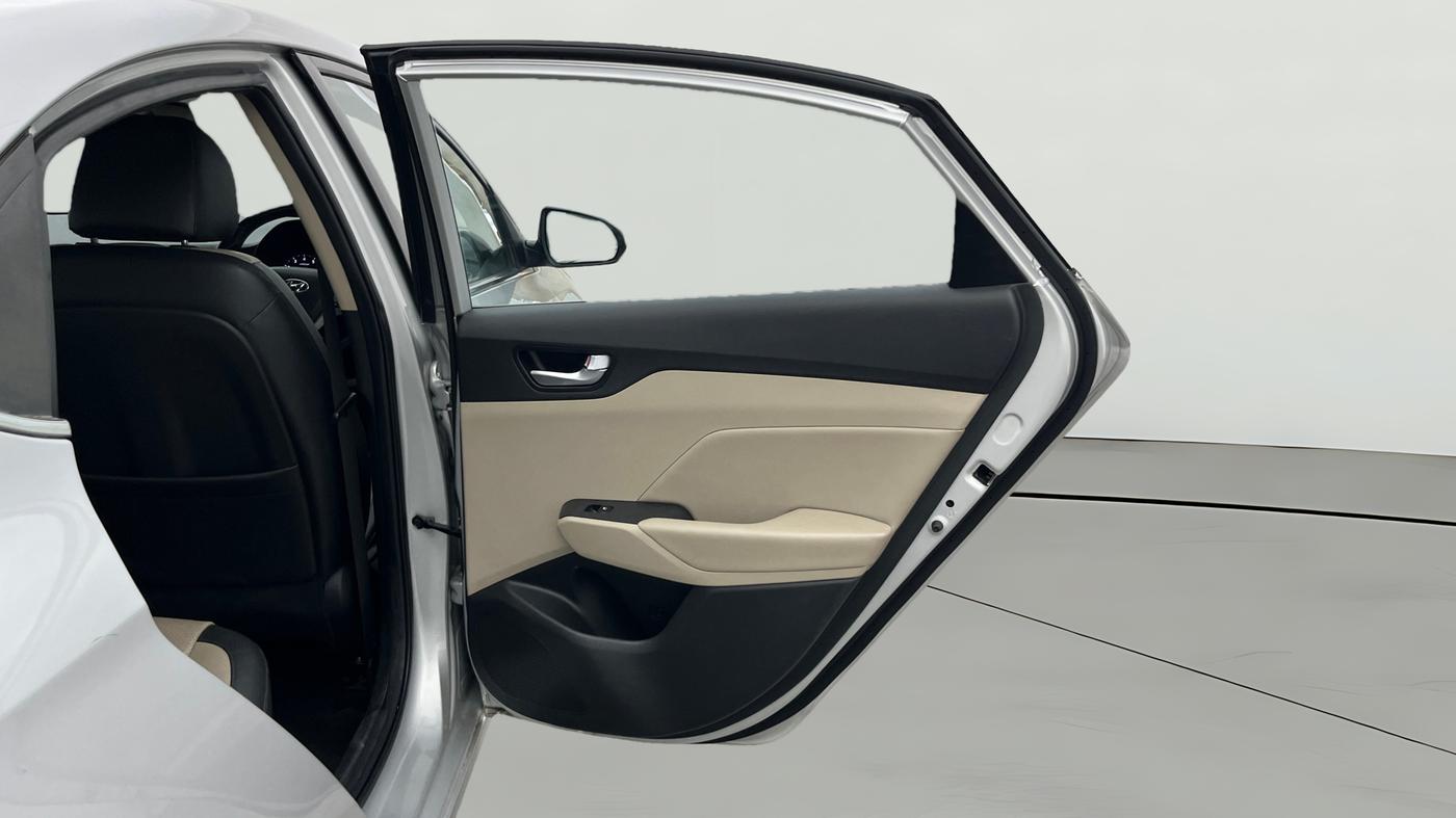 2018 Hyundai Verna 1.6 VTVT SX (O) AT, Petrol, Automatic, 46,247 km, RHS Rear Door