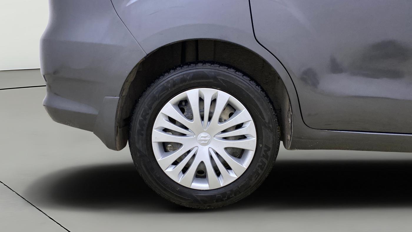 2017 Maruti Ertiga VXI CNG, CNG, Manual, 92,727 km, Right Rear Wheel