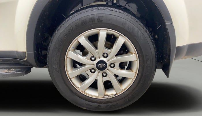 2020 Mahindra XUV500 W9, Diesel, Manual, 78,213 km, Left Rear Wheel
