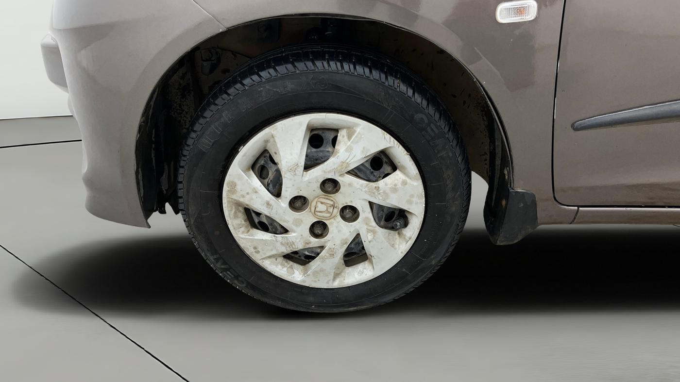 2013 Honda Amaze 1.5L I-DTEC S, Diesel, Manual, 86,125 km, Left Front Wheel