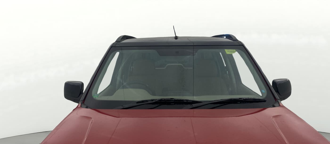 2018 Mahindra TUV300 T10, Diesel, Manual, 40,263 km, Front Windshield