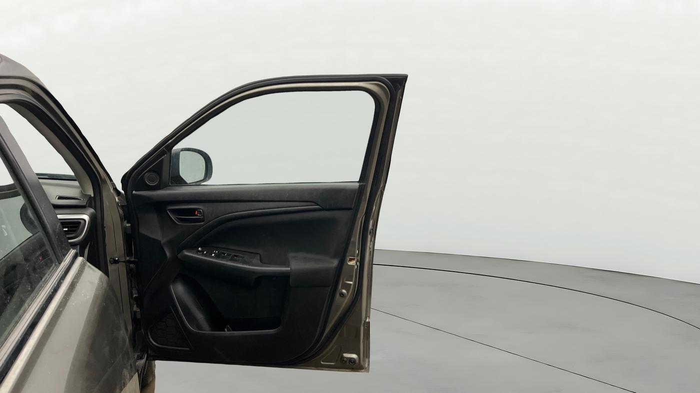 2022 Maruti BREZZA VXI SMART HYBRID, Petrol, Manual, 32,445 km, RHS Front Door
