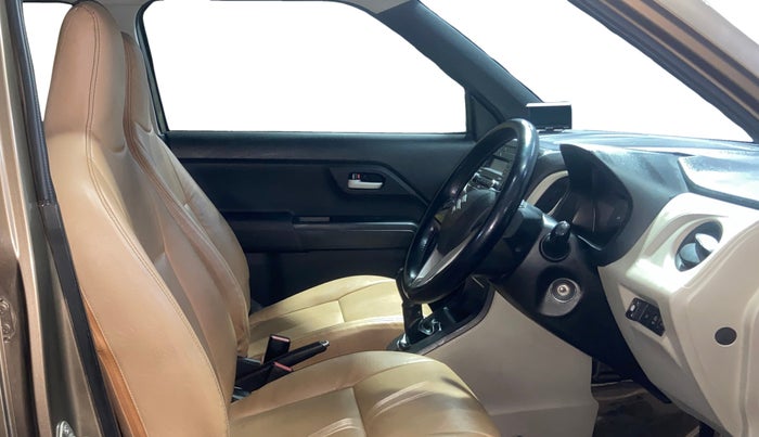 2022 Maruti New Wagon-R VXI 1.0, CNG, Manual, 82,667 km, Right Side Front Door Cabin