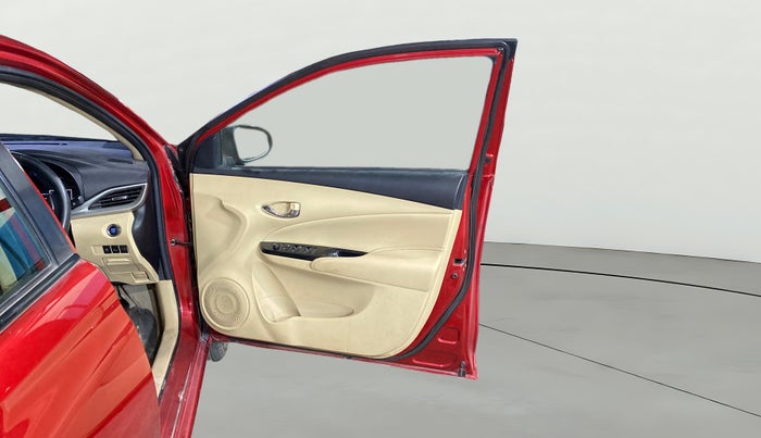 2020 Toyota YARIS VX MT, Petrol, Manual, 53,800 km, RHS Front Door