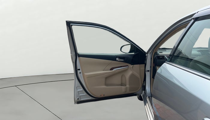 2012 Toyota Camry 2.5L AT, Petrol, Automatic, 67,585 km, LHS Front Door