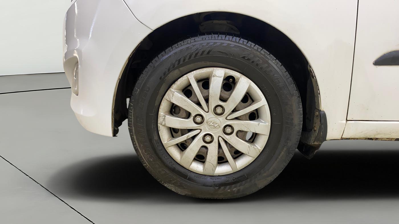 2014 Hyundai i10 SPORTZ 1.1, Petrol, Manual, 82,790 km, Left Front Wheel