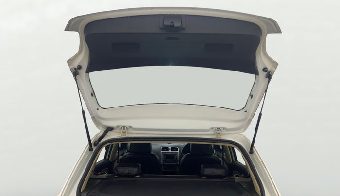 2017 Volkswagen Polo HIGHLINE1.2L, Petrol, Manual, 66,810 km, Boot Door Open