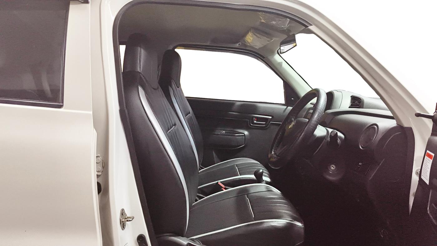 2022 Maruti S PRESSO VXI S-CNG, CNG, Manual, 27,008 km, Right Side Front Door Cabin