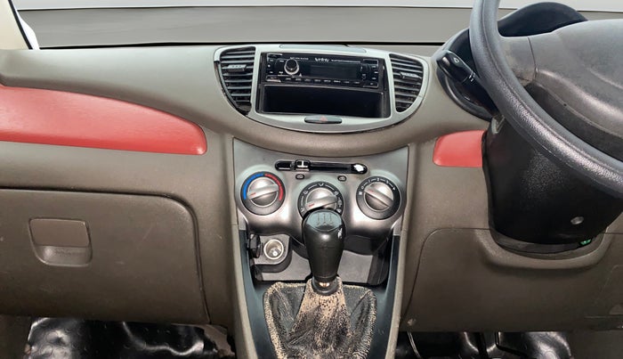 2013 Hyundai i10 MAGNA 1.2, Petrol, Manual, 1,05,343 km, Air Conditioner