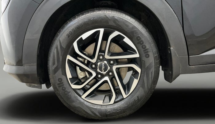 2022 KIA CARENS PRESTIGE PLUS 1.5 DIESEL 7 STR, Diesel, Manual, 73,010 km, Left Front Wheel