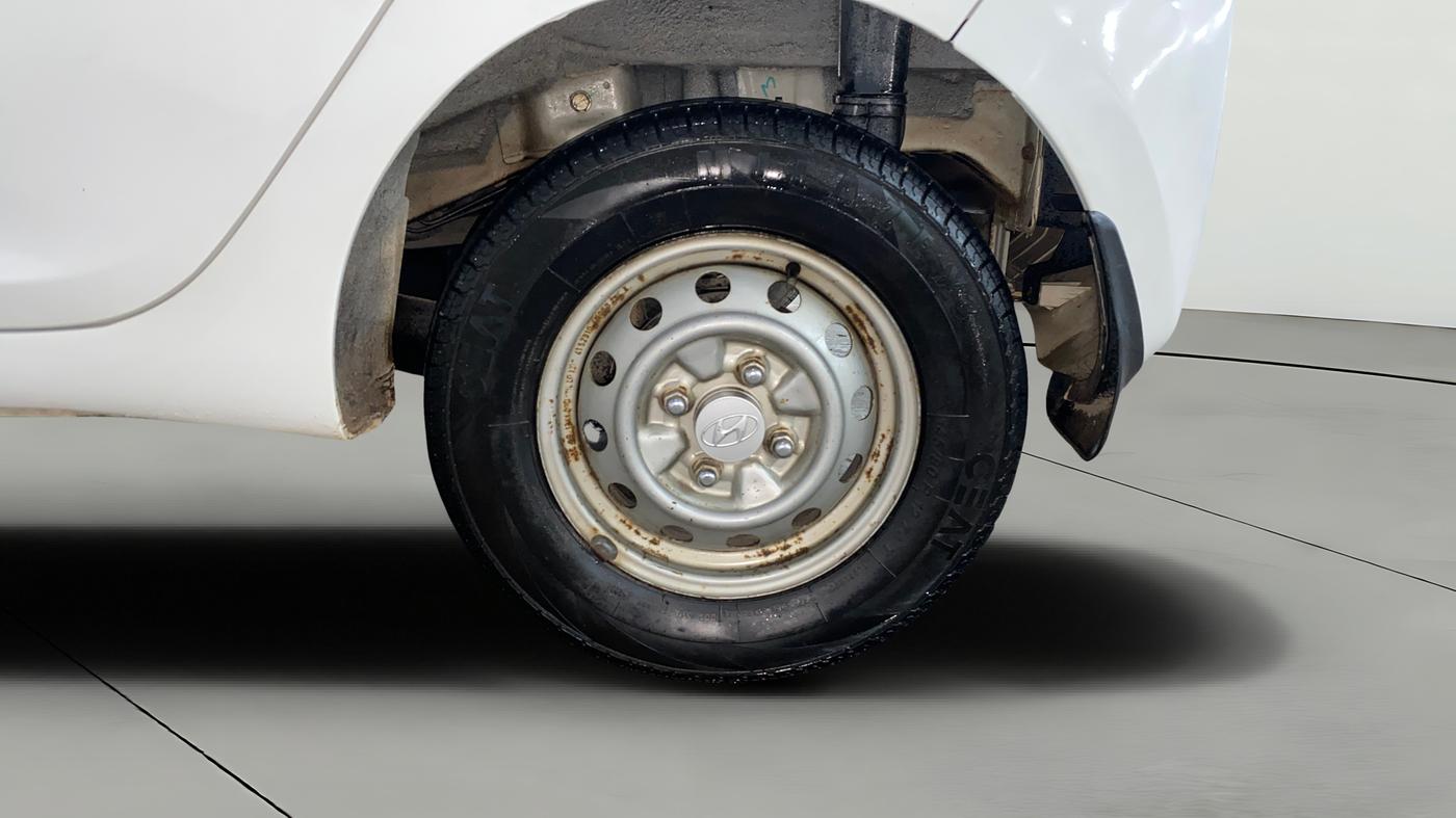2016 Hyundai Eon ERA +, Petrol, Manual, 47,904 km, Left Rear Wheel