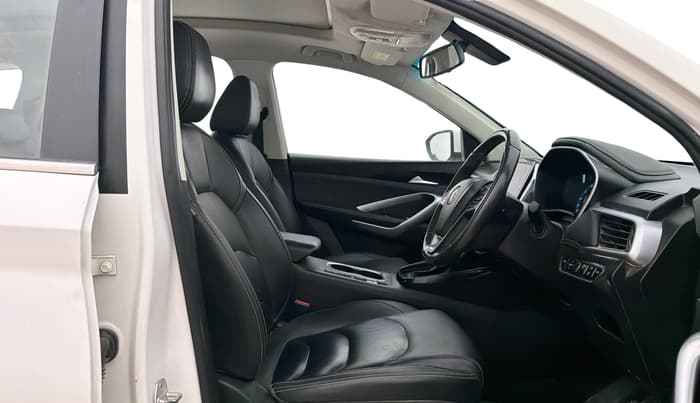 2020 MG HECTOR SHARP 1.5 DCT PETROL, Petrol, Automatic, 59,971 km, Right Side Front Door Cabin