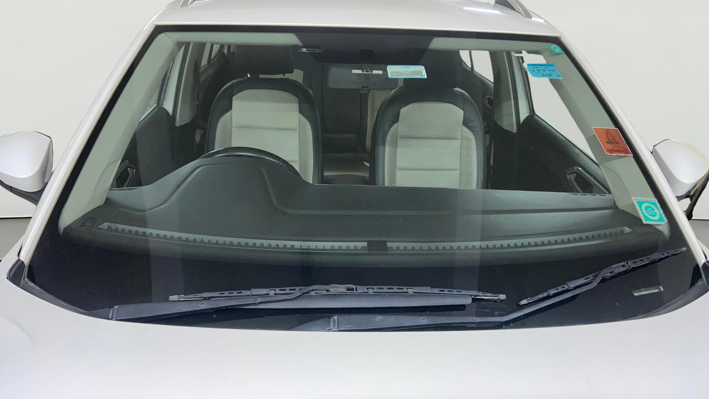 2021 Volkswagen TAIGUN GT 1.5 TSI MT, Petrol, Manual, 56,526 km, Front Windshield