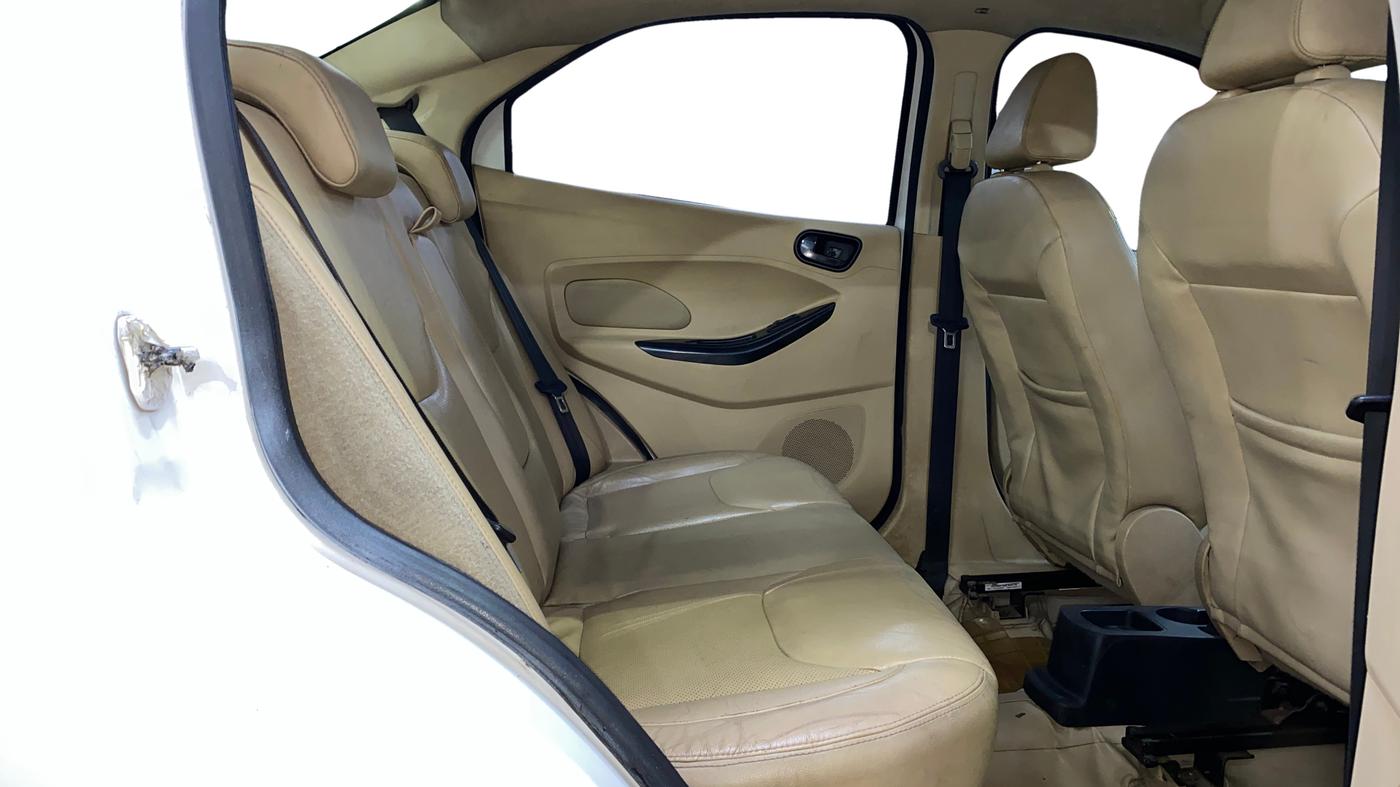 2015 Ford Figo Aspire TITANIUM PLUS 1.2 PETROL, Petrol, Manual, 73,930 km, Right Side Rear Door Cabin