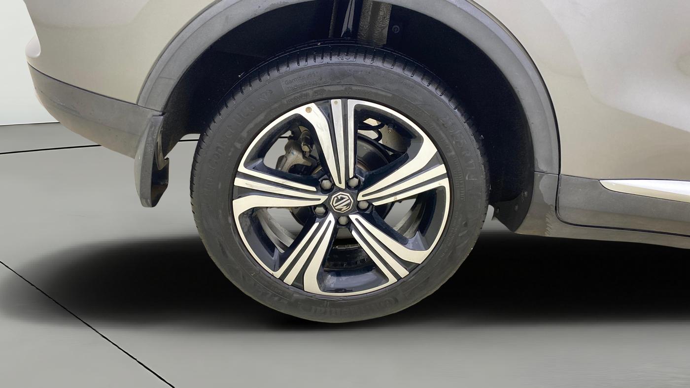 2022 MG ASTOR SHARP 1.5 MT, Petrol, Manual, 36,313 km, Right Rear Wheel