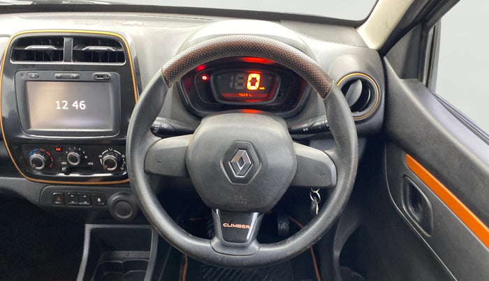 2017 Renault Kwid CLIMBER 1.0, Petrol, Manual, 75,069 km, Steering Wheel Close Up