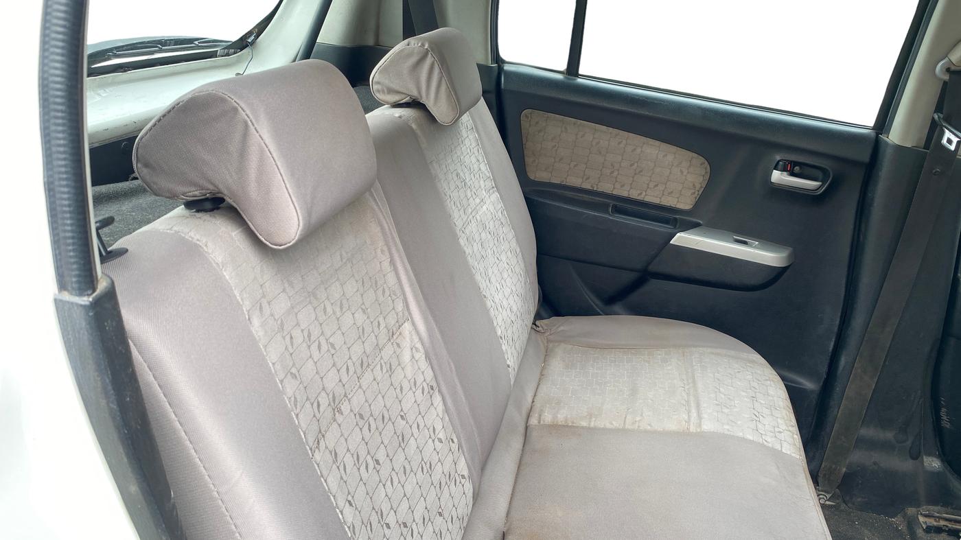 2015 Maruti Wagon R 1.0 VXI, Petrol, Manual, 89,196 km, Right Side Rear Door Cabin