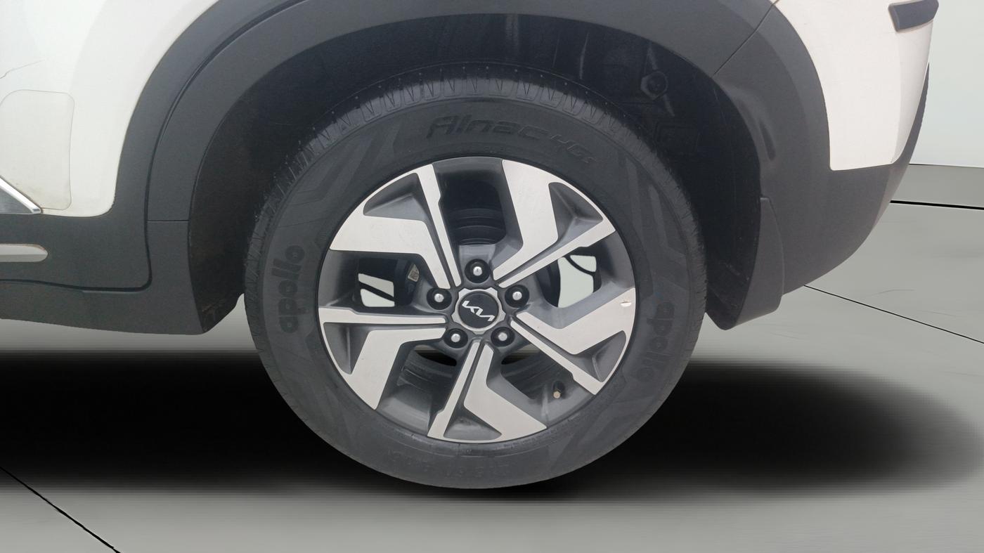 2023 KIA SONET HTX 1.5 AT, Diesel, Automatic, 49,879 km, Left Rear Wheel